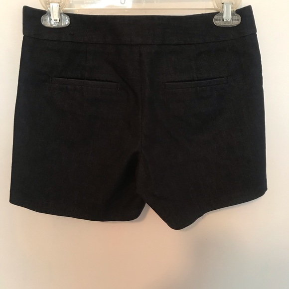 Express Shorts - Picture 4 of 4